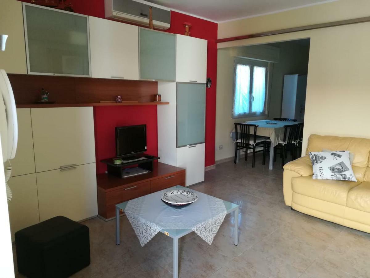 A Casa Di Bruna Lägenhet Martella Exteriör bild